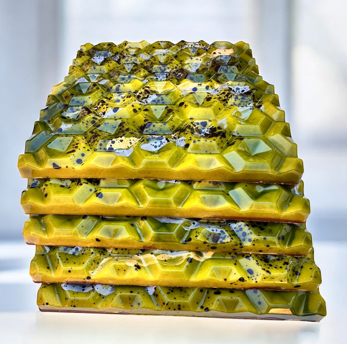 
                  
                    * Dubai Pistachio / Baklava Bar *
                  
                
