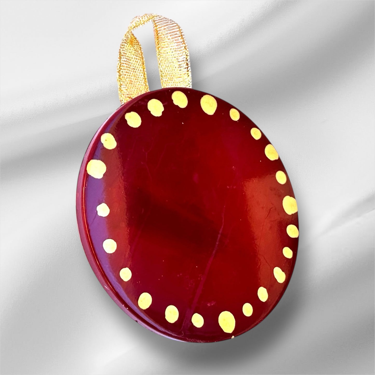 
                  
                    * Ornament (finest dark chocolate - 3" diameter)
                  
                